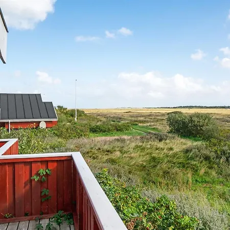 Semesterbostad Mortensen - 350m From The Sea By Interhome Lakolk