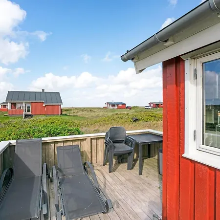 Semesterbostad Mortensen - 350m From The Sea By Interhome *